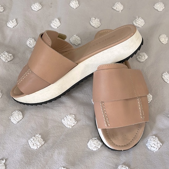 Whistles Sandals, Sz 7.5 - Picture 2 of 6